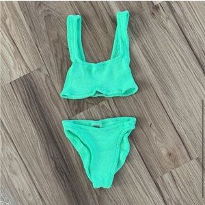 NWT Hunza G Xandra bikini set in lime green